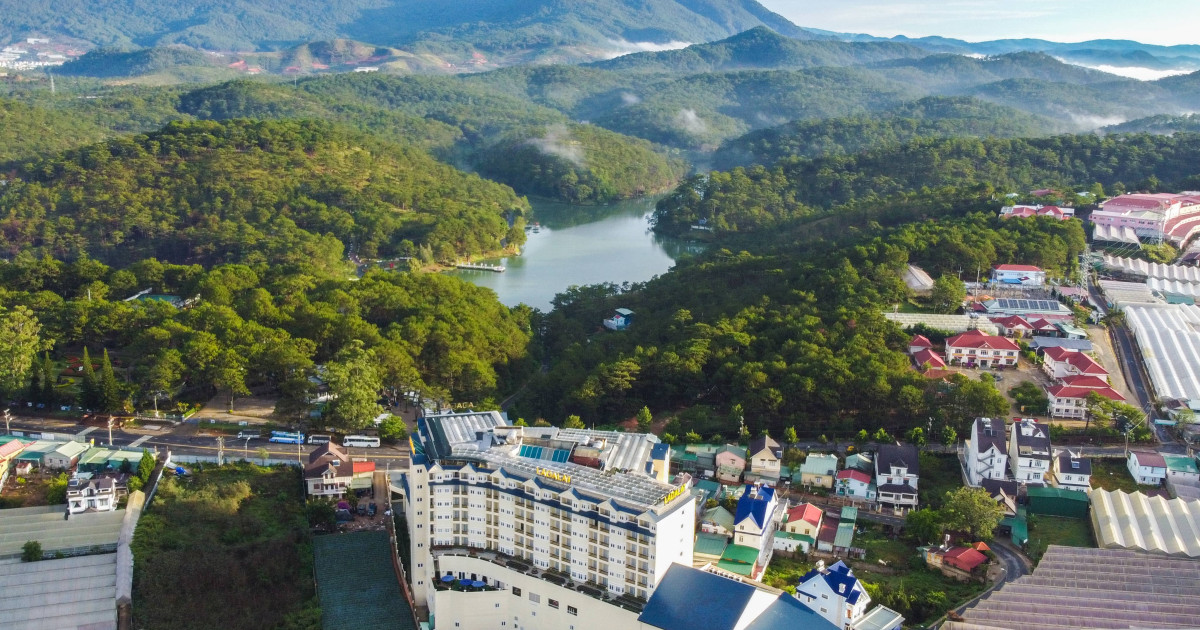 Khách sạn Ladalat