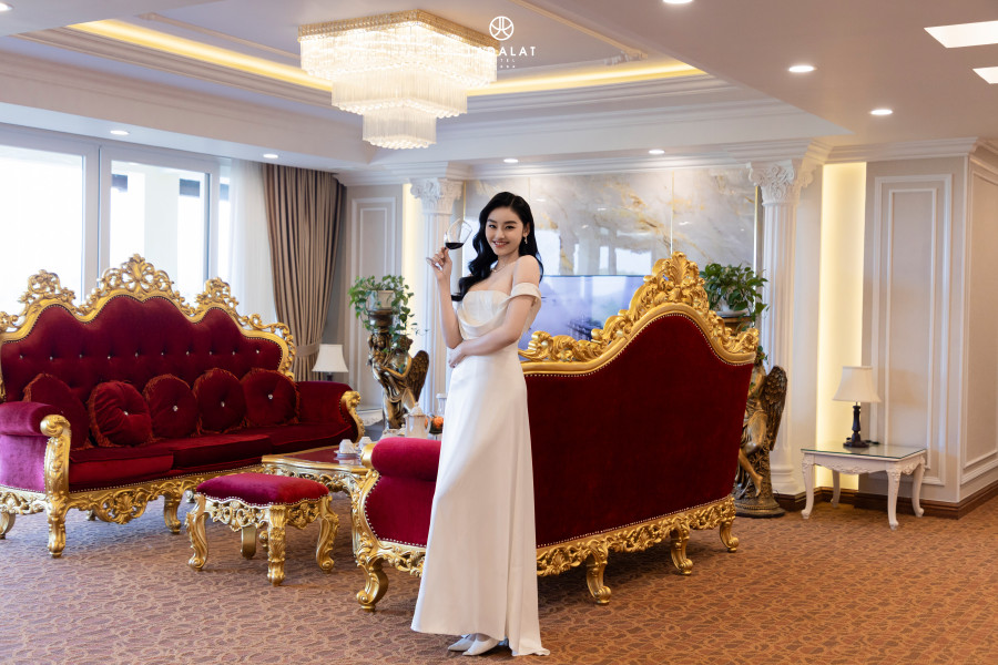 PRESIDENT SUITE