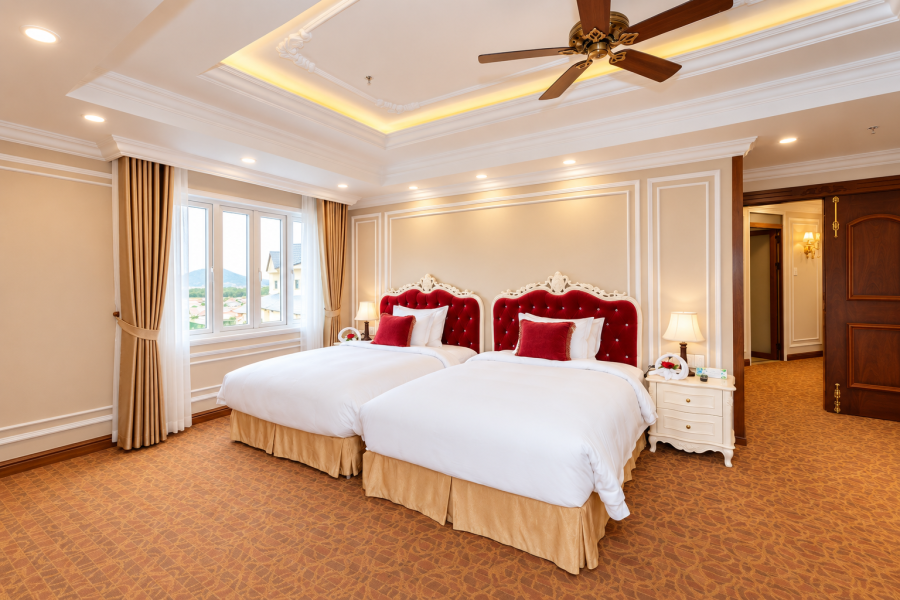 PRESIDENT SUITE