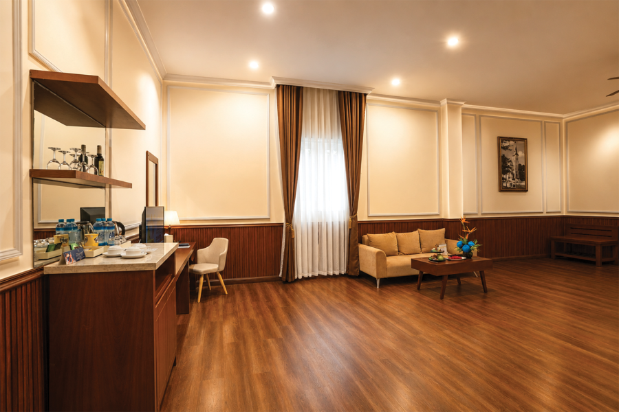SUPERIOR TRIPLE ROOM
