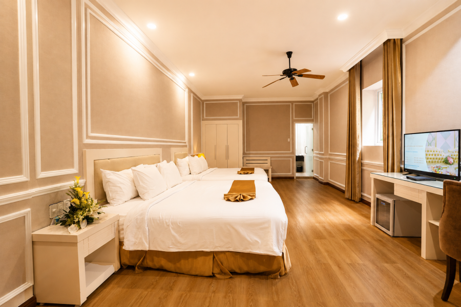 SUPERIOR FAMILY ROOM