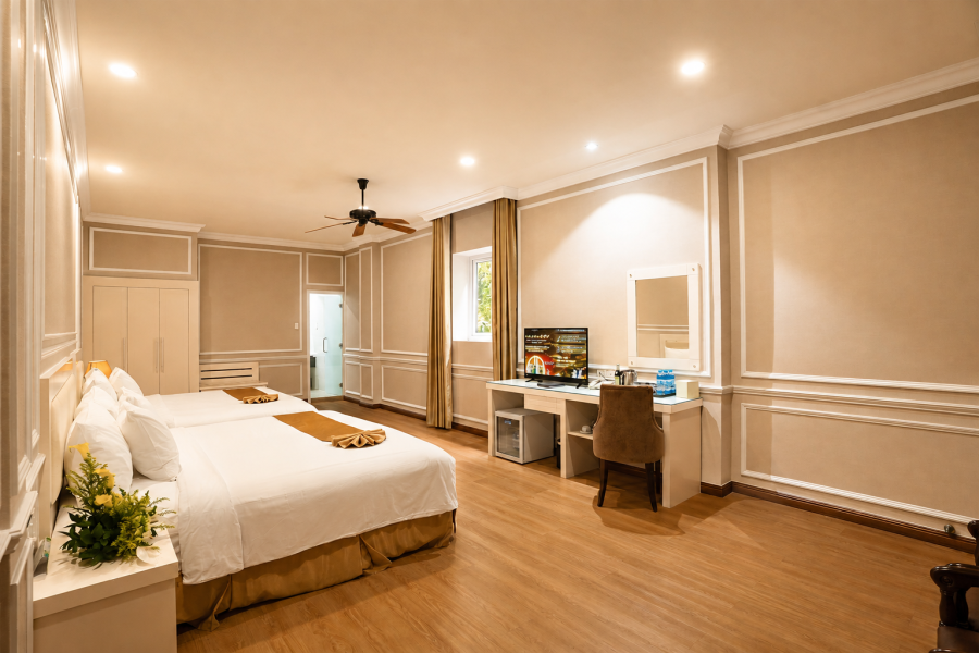 SUPERIOR FAMILY ROOM
