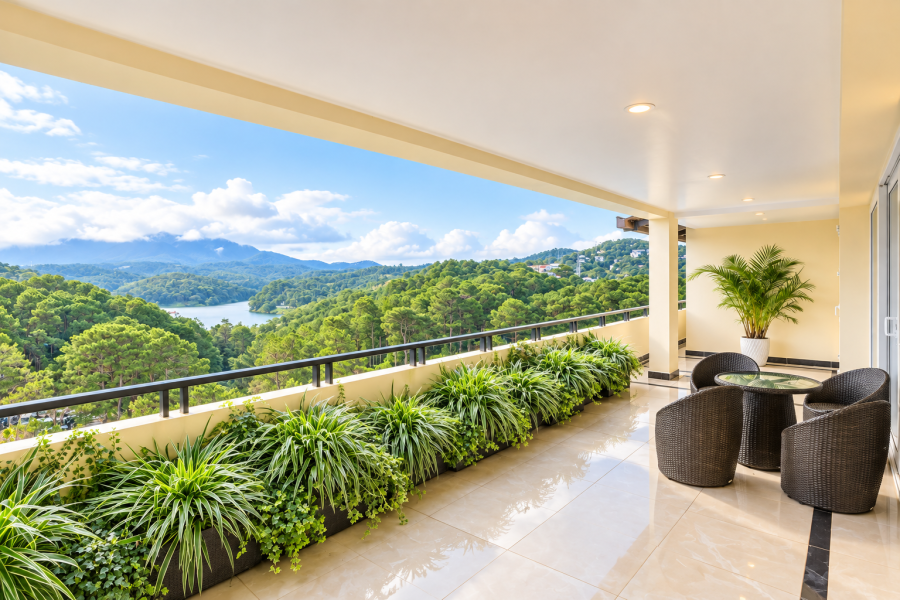 PRESIDENT SUITE
