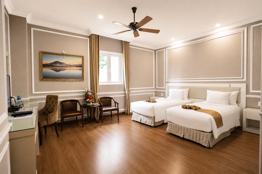 SUPERIOR ROOM