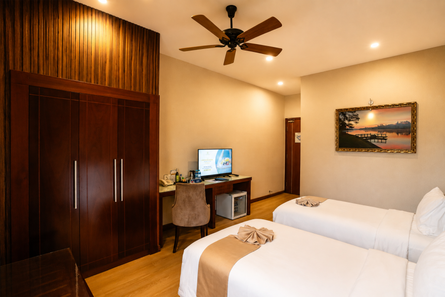 SUPERIOR ROOM