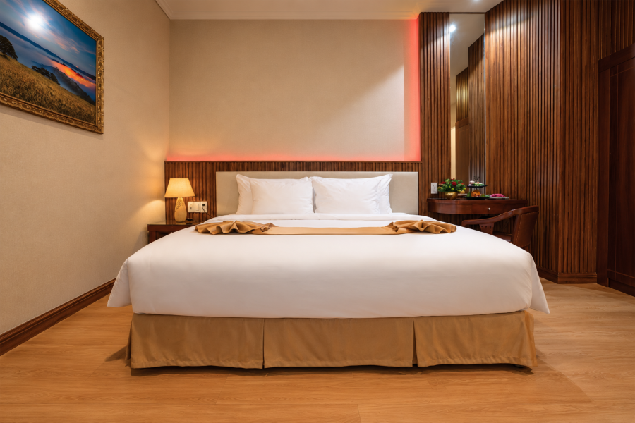 SUPERIOR ROOM