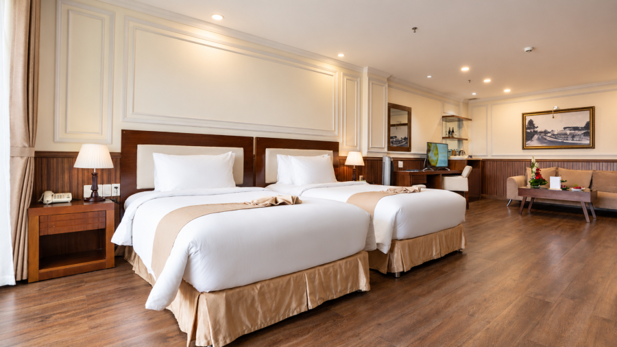 CITY JUNIOR SUITE