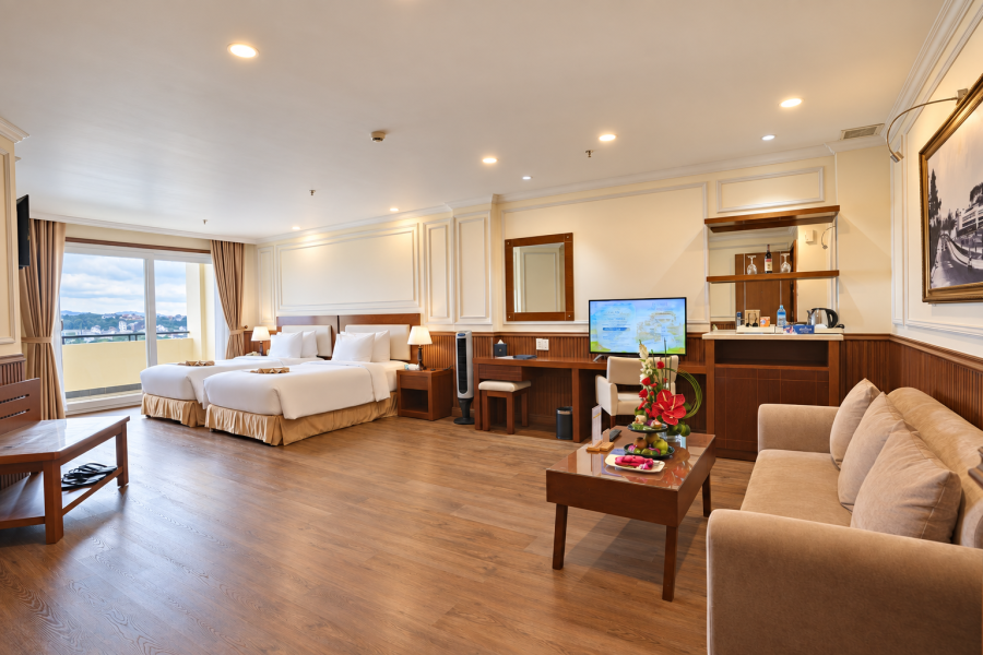 CITY JUNIOR SUITE