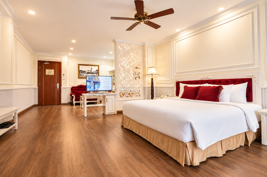 VALLEY JUNIOR SUITE