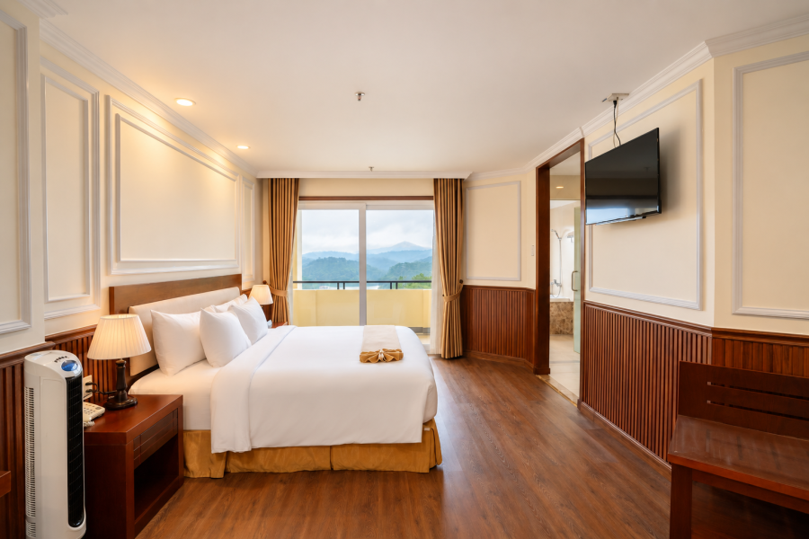 VALLEY JUNIOR SUITE